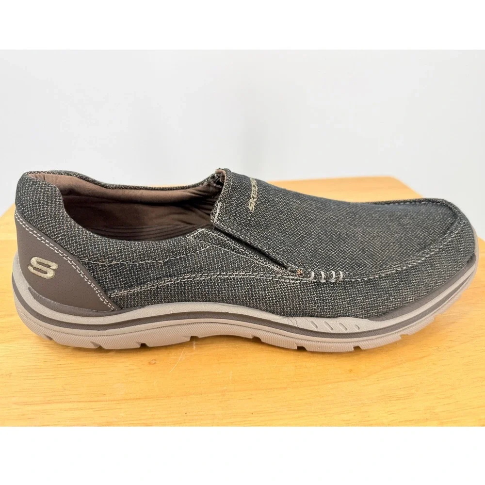 Skechers Avillo Memory Foam Slip On Loafers dock shoes Brown Mens sz 11 64109